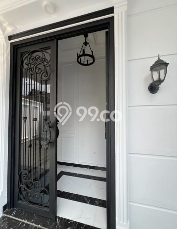 Rumah Luxury Modern Tanpa Renovasi di Pejaten Jakarta Selatan Rumah Luxury Modern Tanpa Renovasi di Pejaten Jakarta Selatan