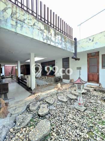 Rumah Luxury Modern Siap Huni di Cikini Jakarta Pusat Rumah Luxury Modern Siap Huni di Cikini Jakarta Pusat