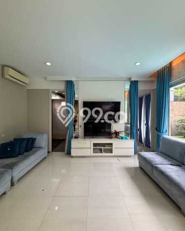 Dijual Rumah Mewah Elegan Dengan View Cantik di Veteran, Jakarta Selatan Dijual Rumah Mewah Elegan Dengan View Cantik di Veteran, Jakarta Selatan