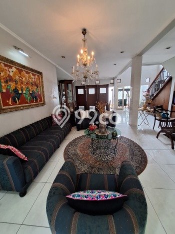Siap Huni Rumah Mewah 4 Kamar di Kebayoran Lama Dekat ke Mana Pun Siap Huni Rumah Mewah 4 Kamar di Kebayoran Lama Dekat ke Mana Pun