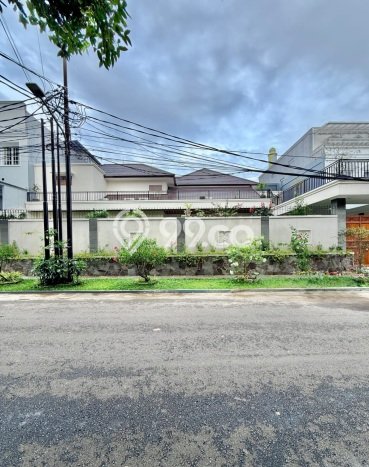 Rumah Elit Modern Tanpa Renovasi di Lebak Bulus Jakarta Selatan Rumah Elit Modern Tanpa Renovasi di Lebak Bulus Jakarta Selatan