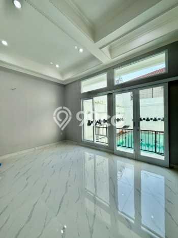 Dijual Rumah Mewah Exclusive di Cinere, Depok Dijual Rumah Mewah Exclusive di Cinere, Depok