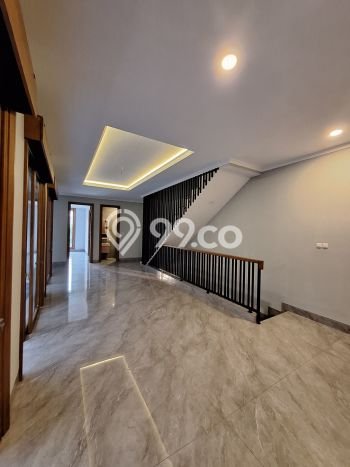 Rumah Luxury Modern Tanpa Renovasi di Cipete Jakarta Selatan Rumah Luxury Modern Tanpa Renovasi di Cipete Jakarta Selatan