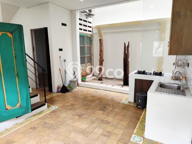 Rumah Modern Cantik 3 KT Siap Huni di Kebayoran Lama Rumah Modern Cantik 3 KT Siap Huni di Kebayoran Lama