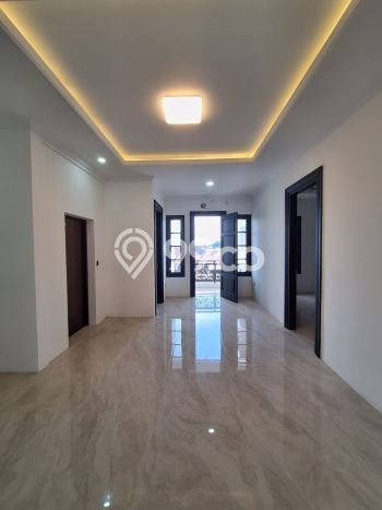 Rumah Luxury Modern Tanpa Renovasi di Radio Dalam Jakarta Selatan Rumah Luxury Modern Tanpa Renovasi di Radio Dalam Jakarta Selatan
