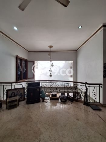 Rumah Luxury Modern Tanpa Renovasi di Veteran Jakarta Selatan Rumah Luxury Modern Tanpa Renovasi di Veteran Jakarta Selatan