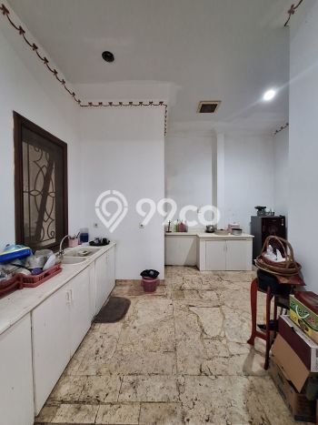 Rumah Luxury Modern Tanpa Renovasi di Veteran Jakarta Selatan Rumah Luxury Modern Tanpa Renovasi di Veteran Jakarta Selatan