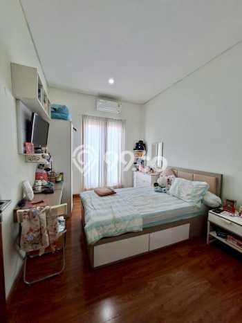 Hunian Mewah LB 180m2 Siap Huni Desain Elegan di Pejaten, Jakarta Selatan Hunian Mewah LB 180m2 Siap Huni Desain Elegan di Pejaten, Jakarta Selatan