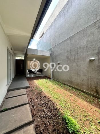 Rumah Elit LB 182m2 Siap Huni Desain Elegan di Veteran, Jakarta Selatan Rumah Elit LB 182m2 Siap Huni Desain Elegan di Veteran, Jakarta Selatan