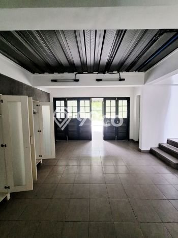 Rumah Elit Modern Tanpa Renovasi di Cipete Jakarta Selatan Rumah Elit Modern Tanpa Renovasi di Cipete Jakarta Selatan