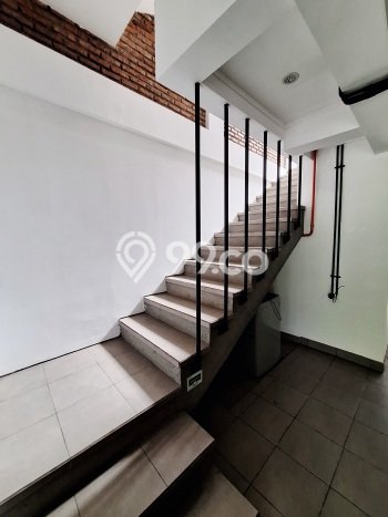Rumah Elit Modern Tanpa Renovasi di Cipete Jakarta Selatan Rumah Elit Modern Tanpa Renovasi di Cipete Jakarta Selatan