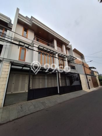 Rumah Luxury Modern Tanpa Renovasi di Cipete Jakarta Selatan Rumah Luxury Modern Tanpa Renovasi di Cipete Jakarta Selatan