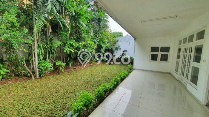Rumah Luxury Modern Tanpa Renovasi di Cipete Jakarta Selatan Rumah Luxury Modern Tanpa Renovasi di Cipete Jakarta Selatan