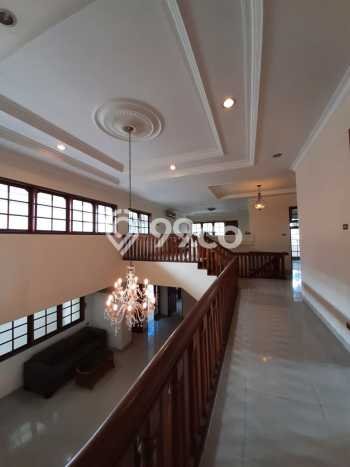 Dijual Rumah Luas Elegan Dengan View Cantik di Pondok Indah, Jakarta Selatan Dijual Rumah Luas Elegan Dengan View Cantik di Pondok Indah, Jakarta Selatan