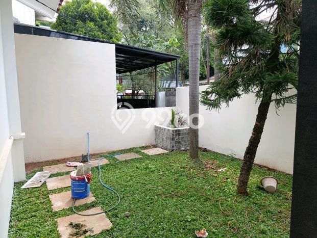 Disewakan Rumah Murah di Cipete Jakarta Selatan dengan 3 KT Disewakan Rumah Murah di Cipete Jakarta Selatan dengan 3 KT