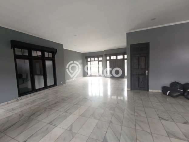 Rumah Cantik Siap Pakai Di Cilandak Luas 500m2 Lokasi Strategis Rumah Cantik Siap Pakai Di Cilandak Luas 500m2 Lokasi Strategis
