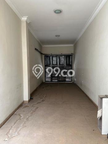 Rumah Luxury Modern Tanpa Renovasi di Pondok Indah Jakarta Selatan Rumah Luxury Modern Tanpa Renovasi di Pondok Indah Jakarta Selatan