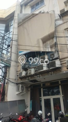 Ruko Bagus Dijual LB 200m2 Lokasi Strategis Jakarta Pusat Area Cocok untuk Bisnis Ruko Bagus Dijual LB 200m2 Lokasi Strategis Jakarta Pusat Area Cocok untuk Bisnis