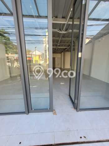 LOKASI PREMIUM! Ruko di Antapani, Luas 330m², Jalan Strategis LOKASI PREMIUM! Ruko di Antapani, Luas 330m², Jalan Strategis