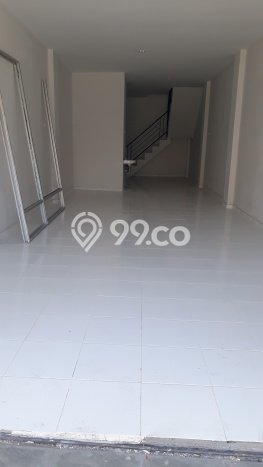 Lokasi Strategis! Dijual Ruko Bisnis di Tanjung Karang Pusat, Bandar Lampung Kondisi Baik Lokasi Strategis! Dijual Ruko Bisnis di Tanjung Karang Pusat, Bandar Lampung Kondisi Baik
