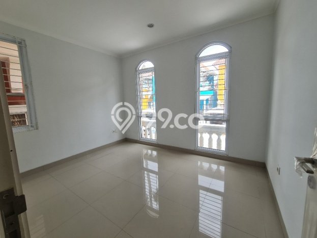 Dijual Rumah Eksklusif 3 KT di Gading Serpong, Tangerang Dijual Rumah Eksklusif 3 KT di Gading Serpong, Tangerang