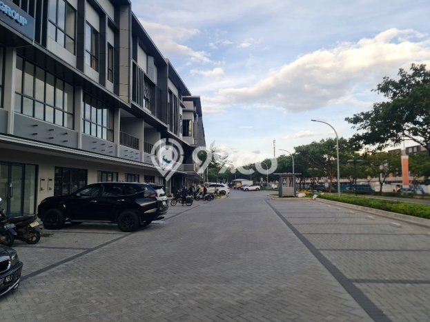 Ruko Disewakan di BSD, Luas 154m², Area Bisnis, Akses Utama Ruko Disewakan di BSD, Luas 154m², Area Bisnis, Akses Utama