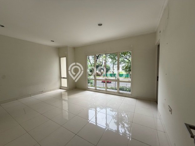 Dijual Rumah Luas Elegan Dengan View Cantik di Gading Serpong, Tangerang Dijual Rumah Luas Elegan Dengan View Cantik di Gading Serpong, Tangerang
