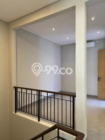 Dijual Rumah Luas Elegan Dengan View Cantik di Kota Wisata, Bogor Dijual Rumah Luas Elegan Dengan View Cantik di Kota Wisata, Bogor