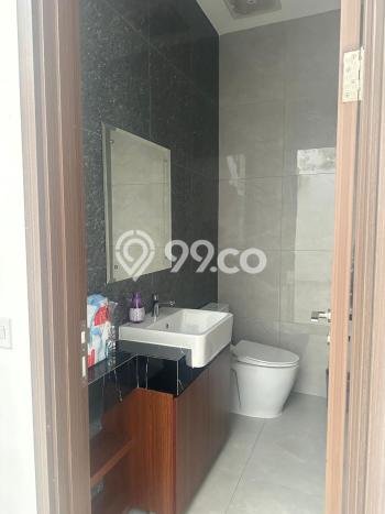 Jual Rumah Mewah Elegan Dengan View Eksklusif di Kota Wisata, Bogor Jual Rumah Mewah Elegan Dengan View Eksklusif di Kota Wisata, Bogor