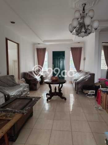 Rumah Siap Pakai di Legenda Wisata, Bogor, LT 210m² Bangunan 300m² Rumah Siap Pakai di Legenda Wisata, Bogor, LT 210m² Bangunan 300m²