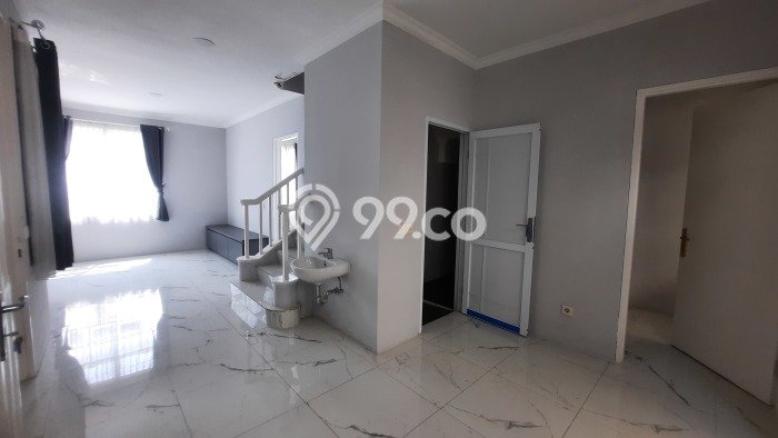 Dijual Rumah Kost di Lippo Karawaci, Tangerang, 4 KT, 3 KM, Bangunan 140m2 Dijual Rumah Kost di Lippo Karawaci, Tangerang, 4 KT, 3 KM, Bangunan 140m2