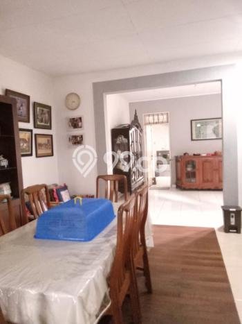 Jual Rumah Mewah Elegan Dengan View Eksklusif di Sektor 9-Bintaro, Tangerang Selatan Jual Rumah Mewah Elegan Dengan View Eksklusif di Sektor 9-Bintaro, Tangerang Selatan