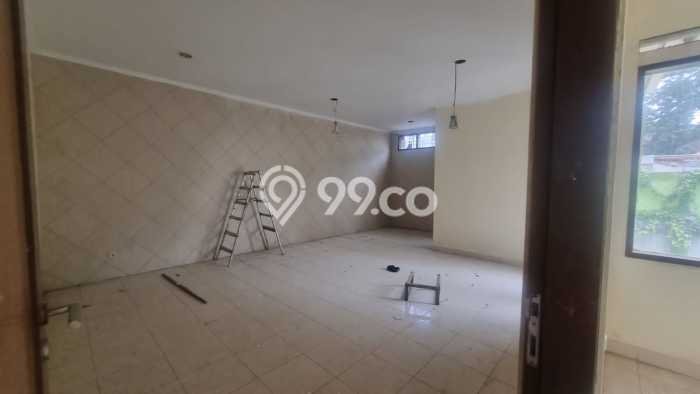Rumah Bagus Siap Pakai Di Coblong Luas 500m2 Lokasi Strategis Rumah Bagus Siap Pakai Di Coblong Luas 500m2 Lokasi Strategis