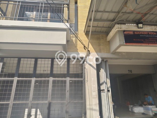 Disewakan Ruko di Kawasan Ramai mekar wangi Luas 120m2 Disewakan Ruko di Kawasan Ramai mekar wangi Luas 120m2