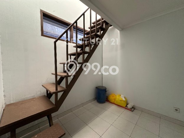 Disewakan Ruko di Kawasan Ramai Moch Toha Luas 220m2 Disewakan Ruko di Kawasan Ramai Moch Toha Luas 220m2