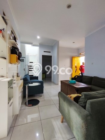 Dijual Hunian Rumah Terawat 5 Kamar di Setiabudi, Bandung Dijual Hunian Rumah Terawat 5 Kamar di Setiabudi, Bandung