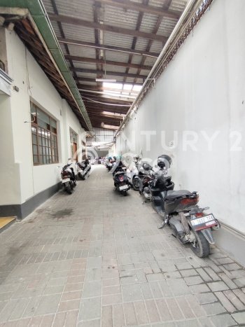 Rumah Modern Dikontrakkan di Coblong Bandung Lokasi Sangat Strategis Rumah Modern Dikontrakkan di Coblong Bandung Lokasi Sangat Strategis