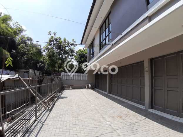 Ruko Bagus Dijual LB 118m2 Lokasi Strategis Bandung Area Cocok untuk Bisnis Ruko Bagus Dijual LB 118m2 Lokasi Strategis Bandung Area Cocok untuk Bisnis