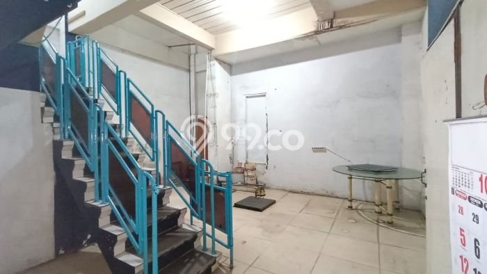 Disewakan Ruko di Kawasan Ramai Otista Luas 250m2 Disewakan Ruko di Kawasan Ramai Otista Luas 250m2