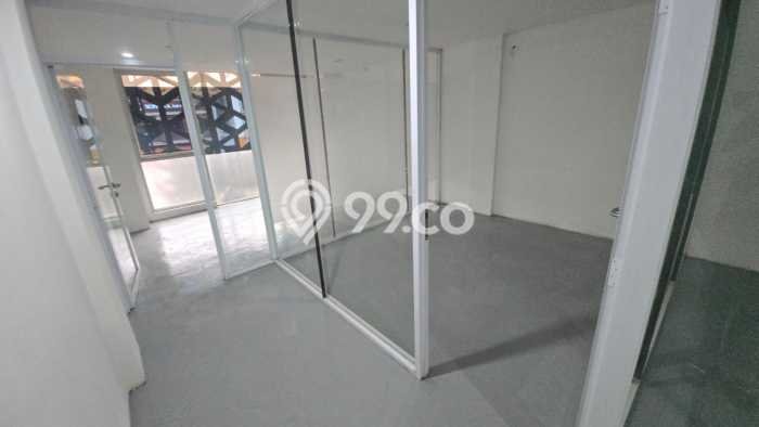 Ruko Dijual di Bandung LT 63m2 & LB 199m2 Lokasi Terbaik! Ruko Dijual di Bandung LT 63m2 & LB 199m2 Lokasi Terbaik!