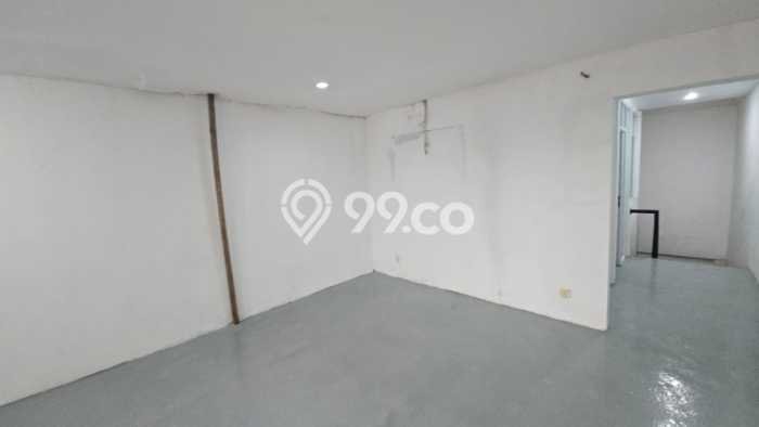 Ruko Dijual di Bandung LT 63m2 & LB 199m2 Lokasi Terbaik! Ruko Dijual di Bandung LT 63m2 & LB 199m2 Lokasi Terbaik!