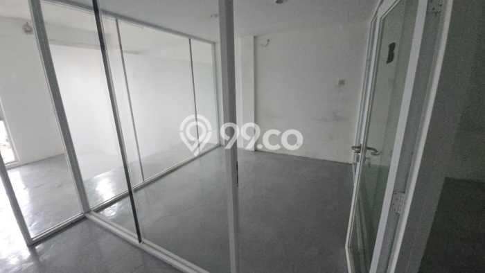 Ruko Dijual di Bandung LT 63m2 & LB 199m2 Lokasi Terbaik! Ruko Dijual di Bandung LT 63m2 & LB 199m2 Lokasi Terbaik!