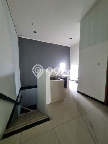 Unit Ruko Dijual di Bandung LT 90m2 & LB 140m2 Unit Ruko Dijual di Bandung LT 90m2 & LB 140m2