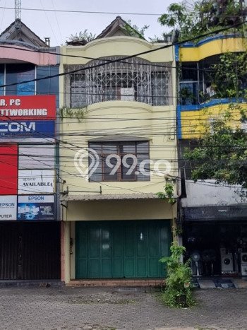 Disewakan Ruko komersial di Purwokerto Timur luas bangunan 300m2 Disewakan Ruko komersial di Purwokerto Timur luas bangunan 300m2