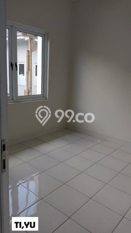 For Sale! Luxury House LT 141m2 Desain Modern di Kota Wisata For Sale! Luxury House LT 141m2 Desain Modern di Kota Wisata