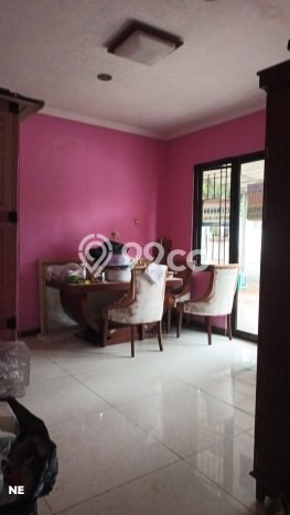 Ready to Use! Luxury House LT 218m2 Desain Modern di Legenda Wisata Ready to Use! Luxury House LT 218m2 Desain Modern di Legenda Wisata