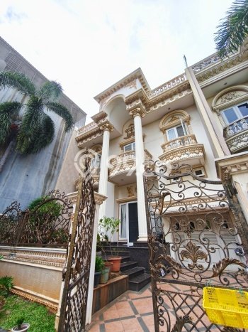 Hunian Mewah Siap Huni LT 278m2 di Kelapa Gading, Jakarta Utara Hunian Mewah Siap Huni LT 278m2 di Kelapa Gading, Jakarta Utara