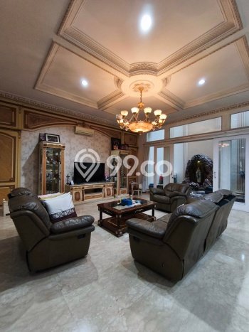Hunian Mewah Siap Huni LT 278m2 di Kelapa Gading, Jakarta Utara Hunian Mewah Siap Huni LT 278m2 di Kelapa Gading, Jakarta Utara