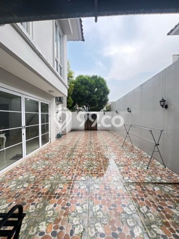 Ready to Use! Premium House LT 288m2 Desain Elegan di Gading Serpong Ready to Use! Premium House LT 288m2 Desain Elegan di Gading Serpong