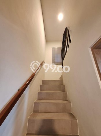 Rumah Modern Cantik 3 Kamar Bisa Langsung Pindah di BSD Rumah Modern Cantik 3 Kamar Bisa Langsung Pindah di BSD